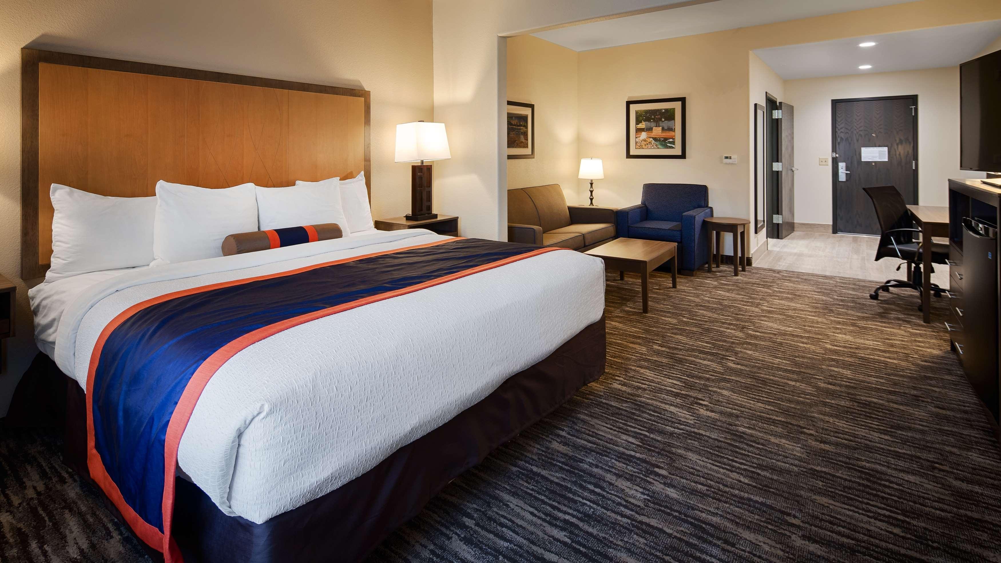 Best Western Plus Ardmore Inn & Suites Exterior photo