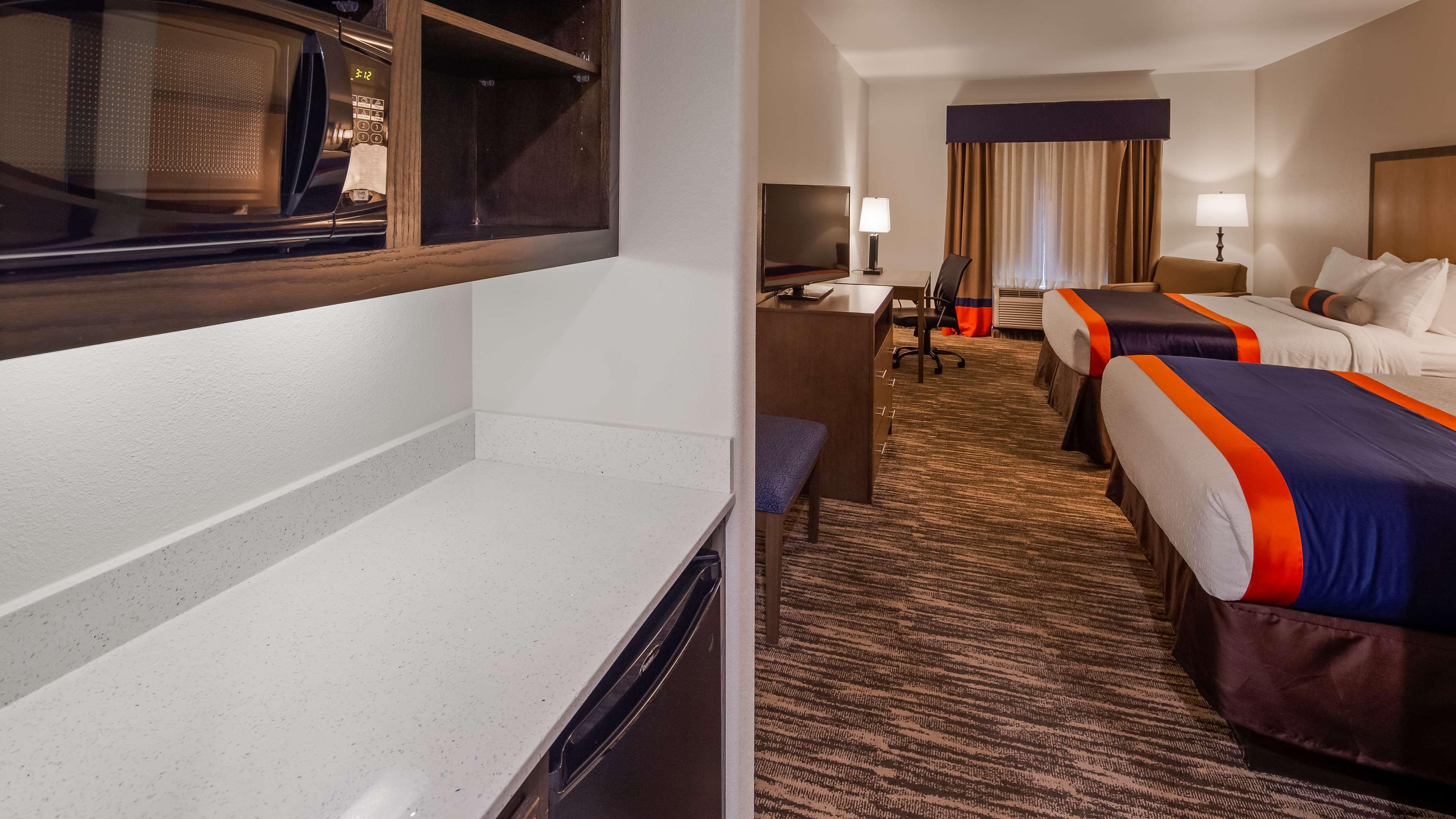Best Western Plus Ardmore Inn & Suites Exterior photo